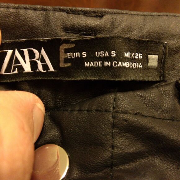 Zara faux leather pants womens S Small black quilted relaxed straight leg - Picture 3 of 8